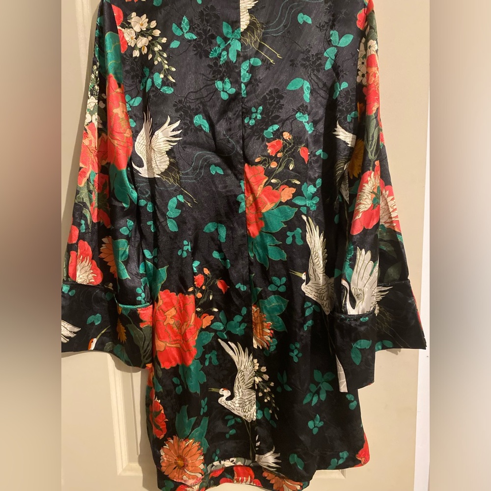 Dress rare - Picture 2 of 3